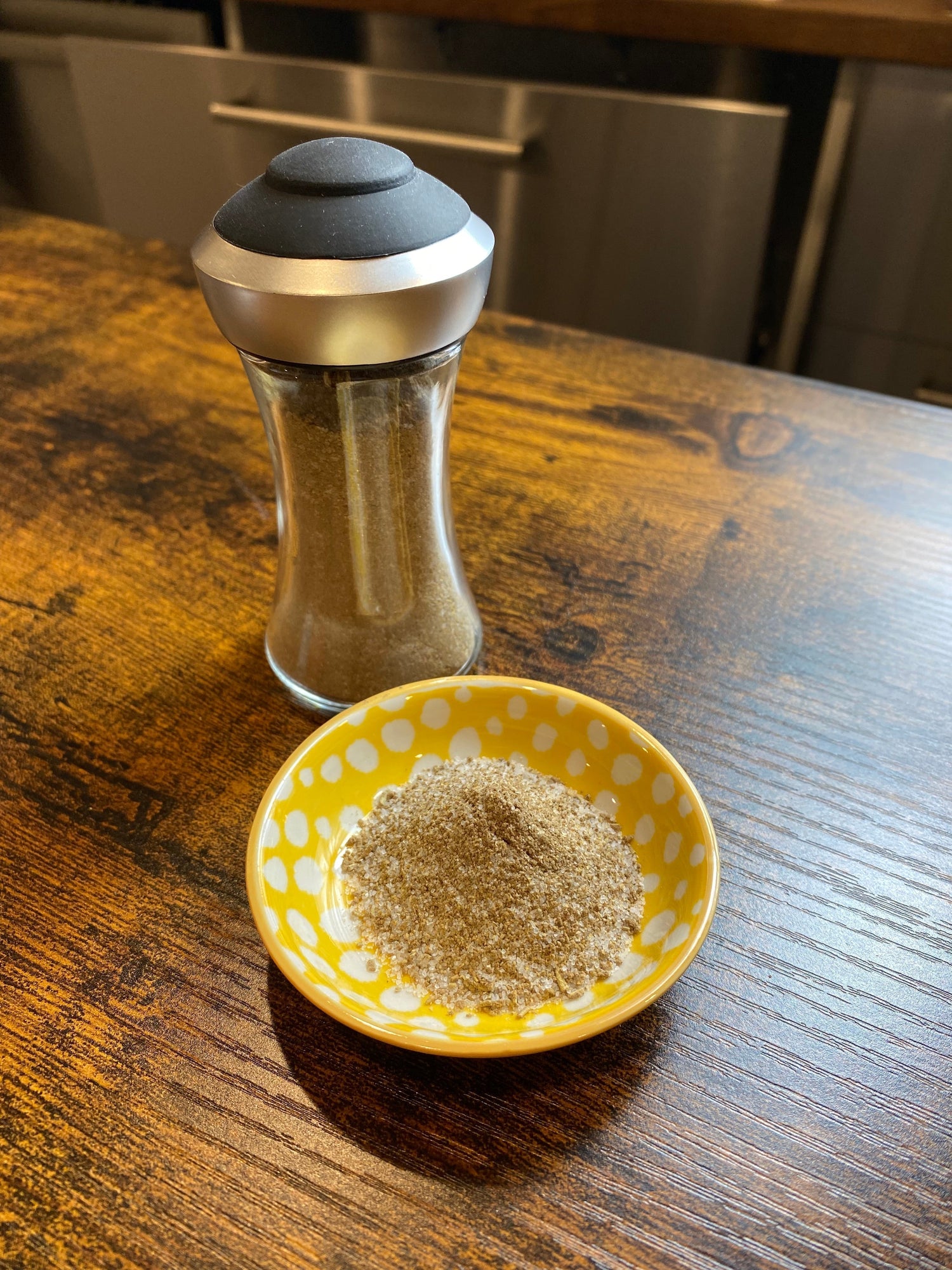 Herbal salt in bowl and container.