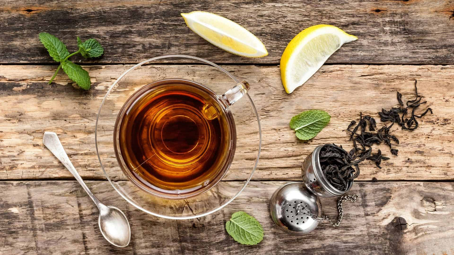 9 of the Best Teas for Allergies: Sneezing, Runny Nose, Itchy Eyes